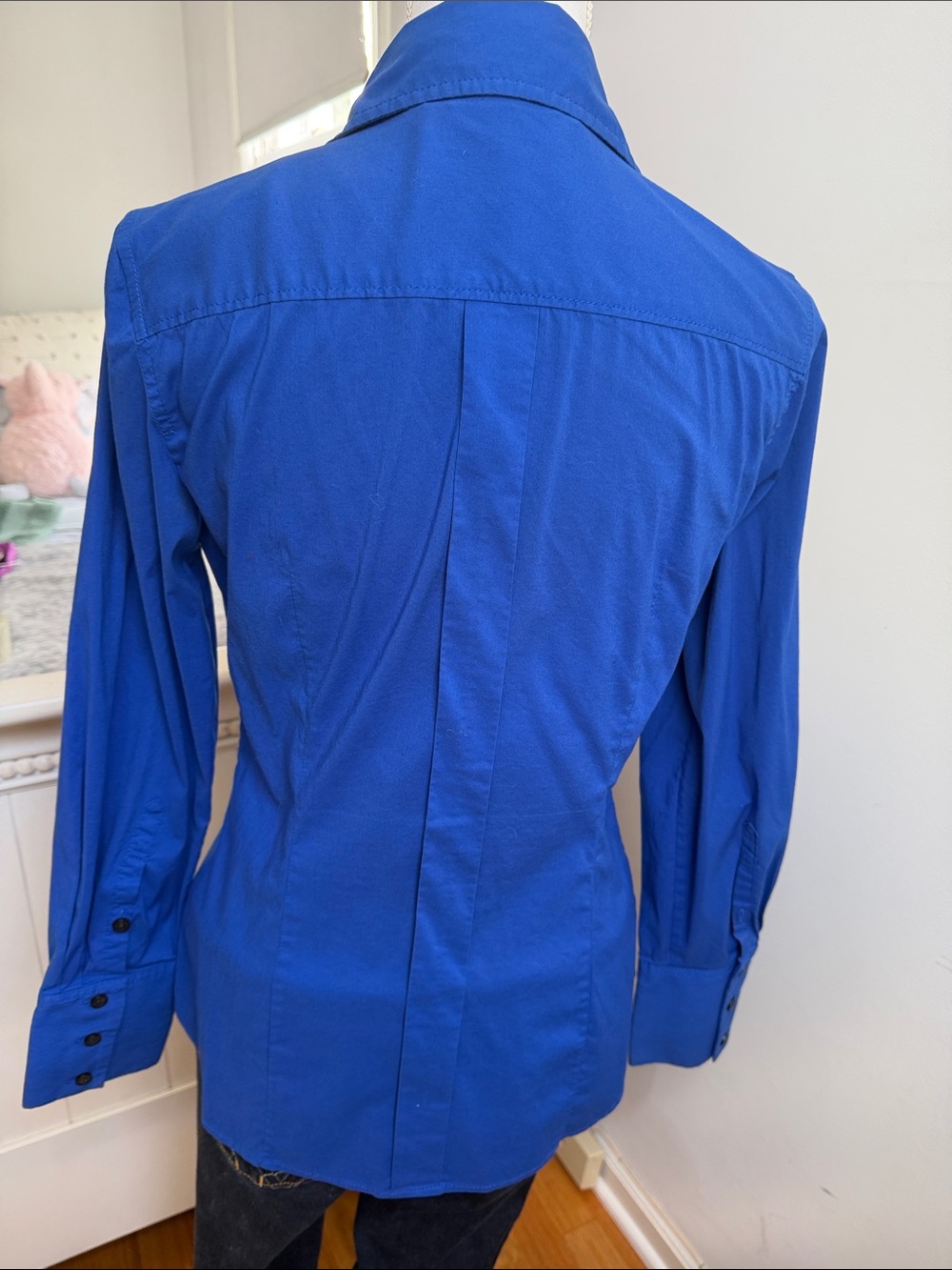 Express Fitted Button-Down Shirt in Cobalt Blue M - Picture 5 of 8